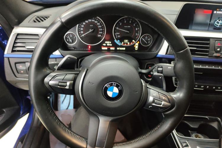 Used BMW 3 Series 2019 320i M Sport Package Steering Wheel