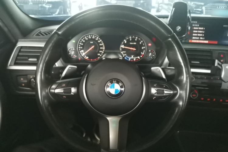 Used BMW 3 Series 2019 320i M Sport Night Edition Steering Wheel