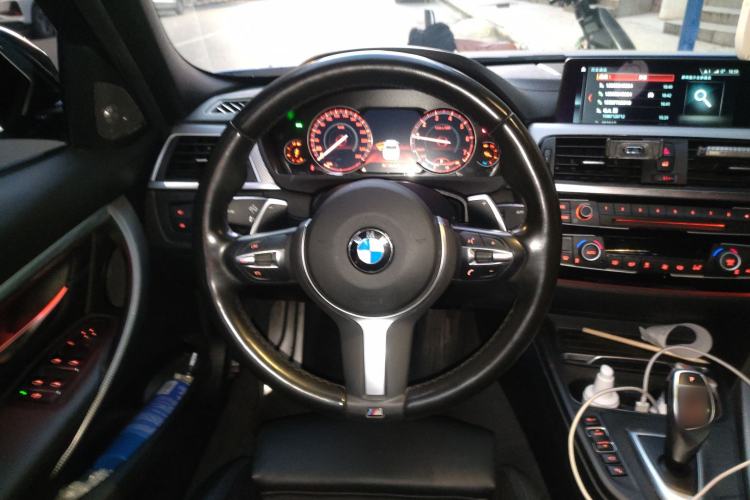 Used BMW 3 Series 2019 320i M Sport Night Edition Steering Wheel