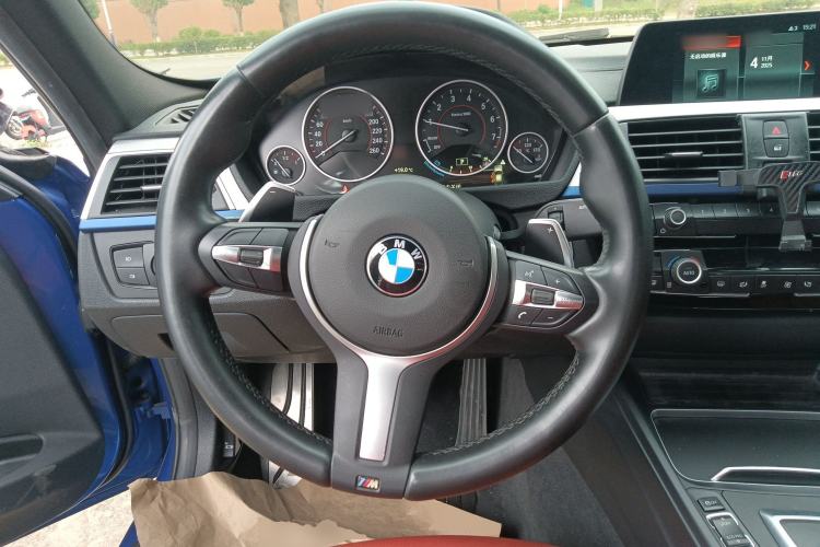 Used BMW 3 Series 2019 320i M Sport Package Steering Wheel