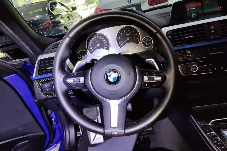 Used BMW 3 Series 2019 320i M Sport Package Steering Wheel