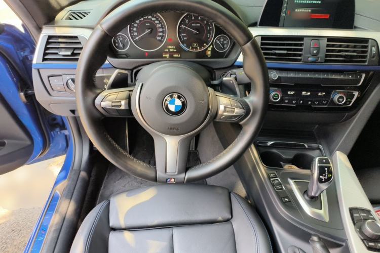 Used BMW 3 Series 2019 320i M Sport Package Steering Wheel