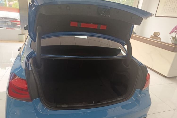 Used BMW 3 Series 2019 320i M Sport Night Edition Trunk