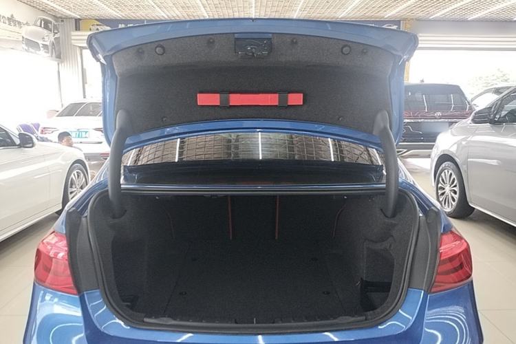 Used BMW 3 Series 2019 320i M Sport Package Trunk