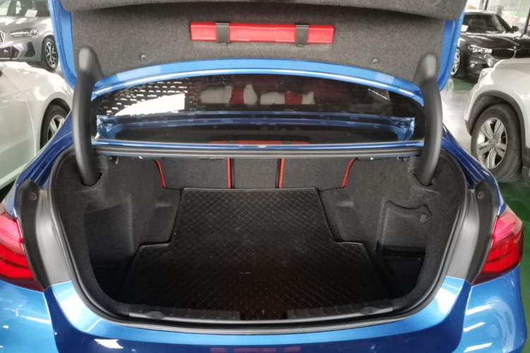 Used BMW 3 Series 2019 320i M Sport Night Edition Trunk