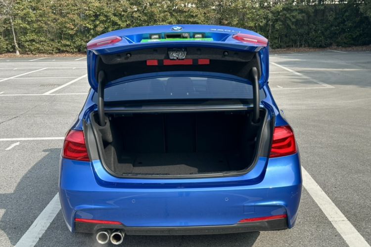 Used BMW 3 Series 2019 320Li M Sport Package Trunk