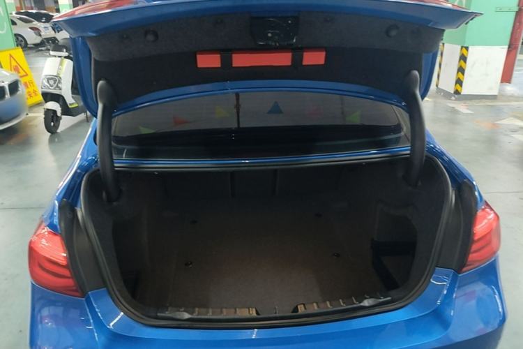 Used BMW 3 Series 2019 320Li M Sport Package Trunk