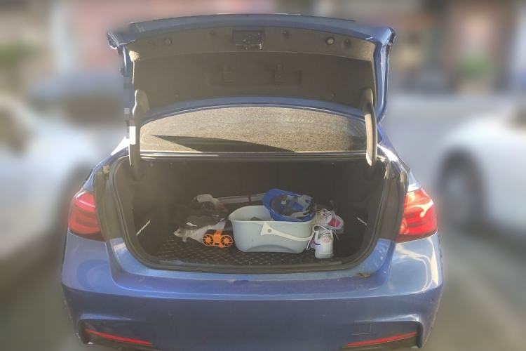 Used BMW 3 Series 2019 320i M Sport Night Edition Trunk