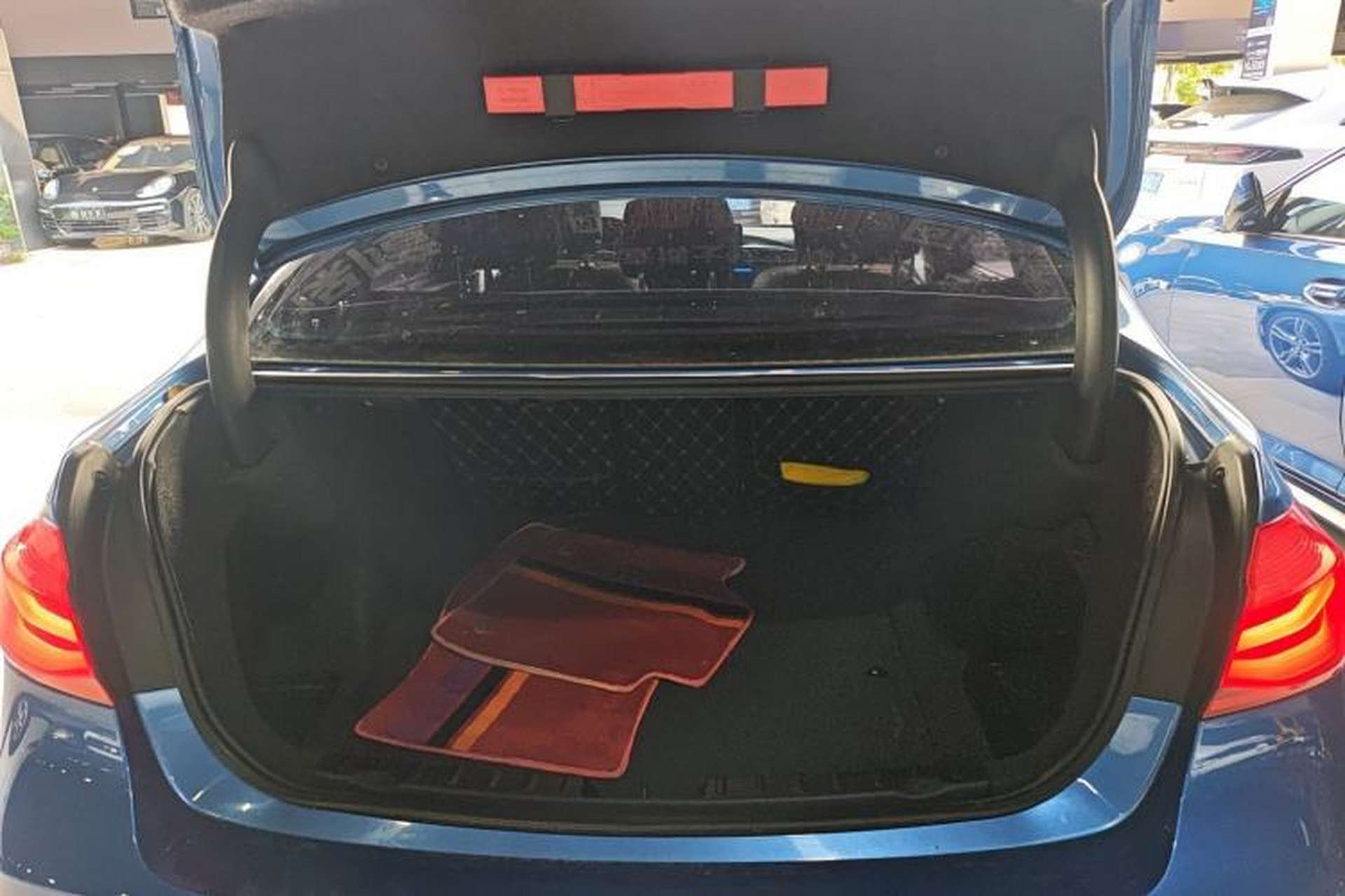 Used BMW 3 Series 2019 320Li M Sport Package Trunk
