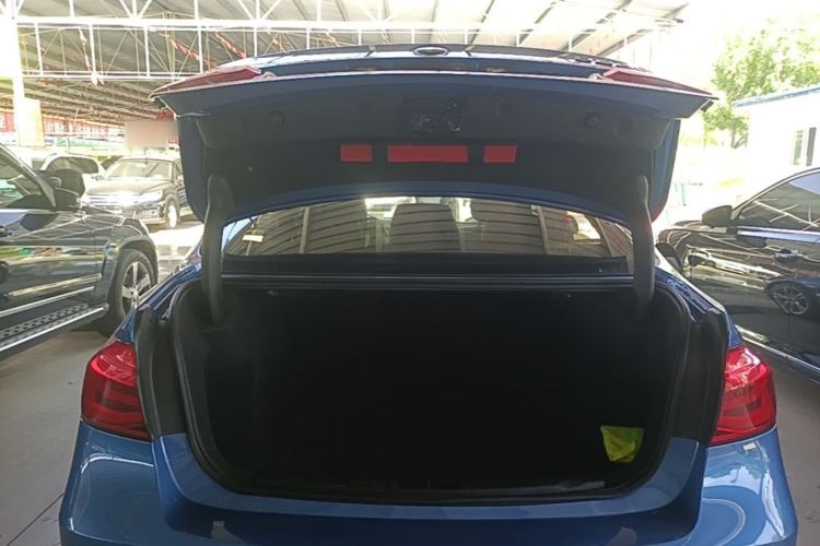 Used BMW 3 Series 2019 320i M Sport Package Trunk