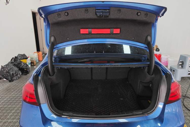 Used BMW 3 Series 2019 320Li M Sport Night Edition Trunk