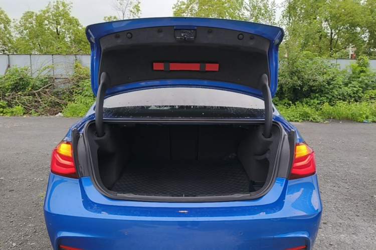 Used BMW 3 Series 2019 320Li M Sport Night Edition Trunk