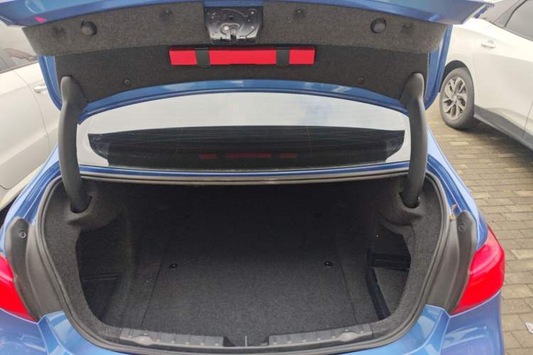 Used BMW 3 Series 2019 320Li M Sport Package Trunk