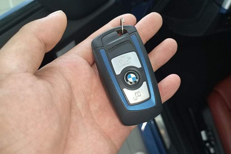Used BMW 3 Series 2019 320i M Sport Package Vehicle Key