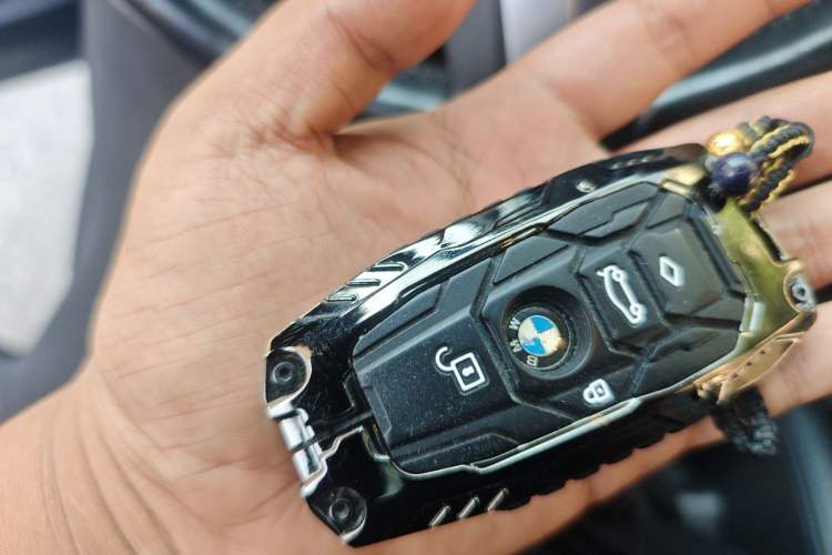 Used BMW 3 Series 2019 320i M Sport Package Vehicle Key