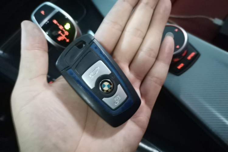 Used BMW 3 Series 2019 320i M Sport Night Edition Vehicle Key