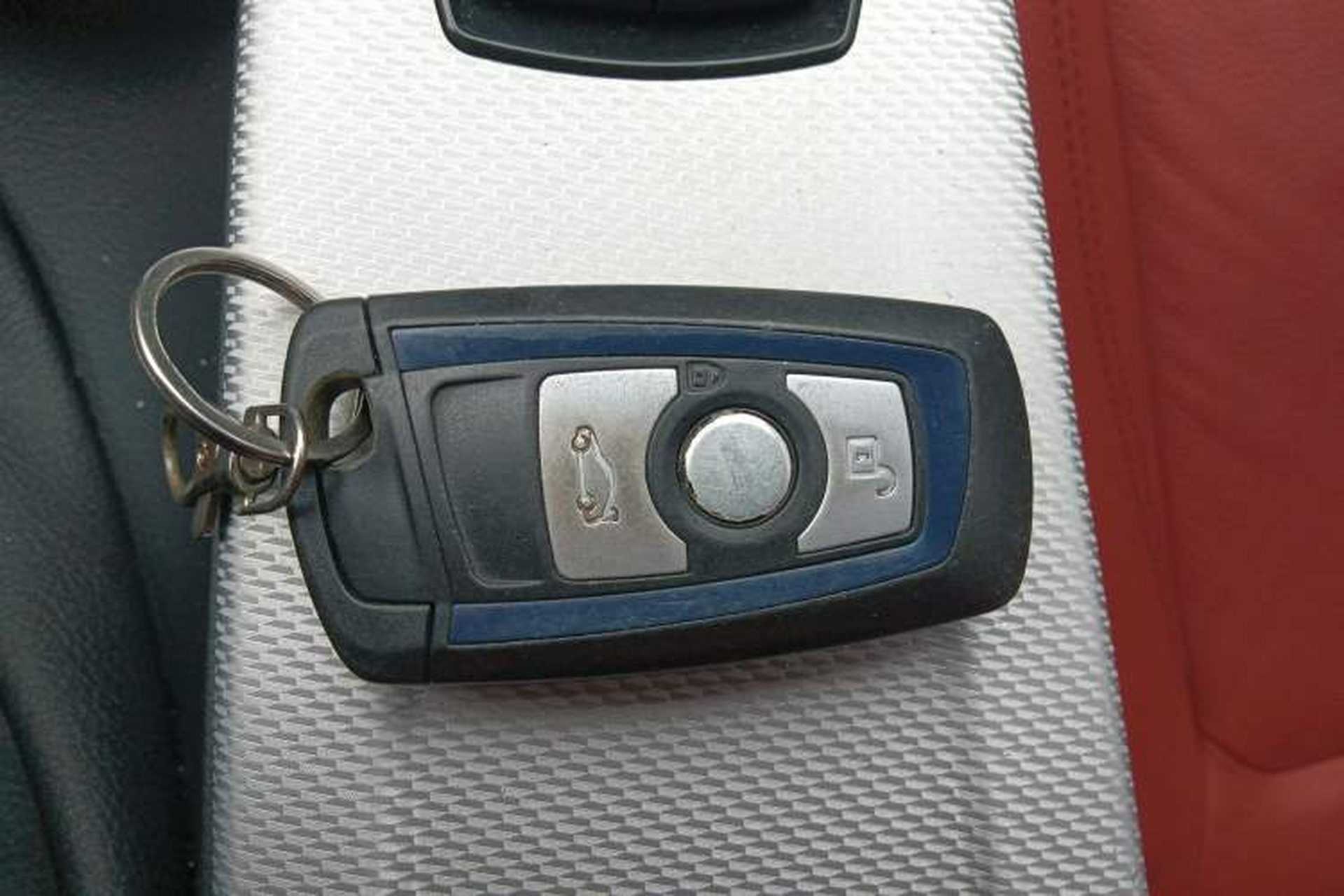 Used BMW 3 Series 2019 320i M Sport Package Vehicle Key