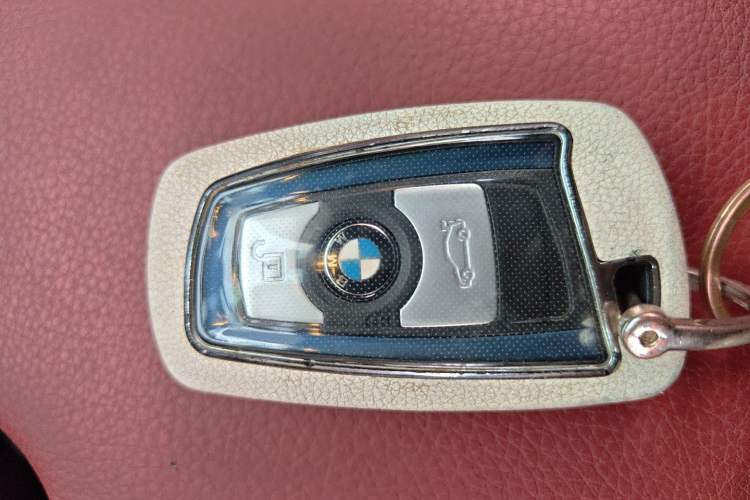 Used BMW 3 Series 2019 320i M Sport Package Vehicle Key