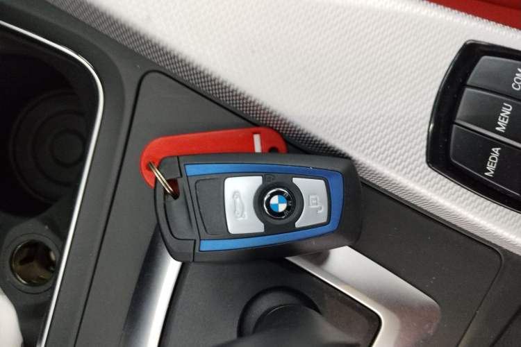 Used BMW 3 Series 2019 320i M Sport Package Vehicle Key