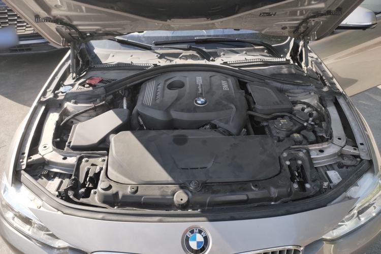 Used BMW 3 Series 2019 320Li Fashion Model Engine Bay