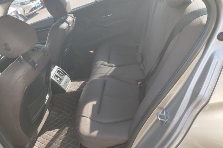 Used BMW 3 Series 2019 320Li Fashion Model Left Rear Seat