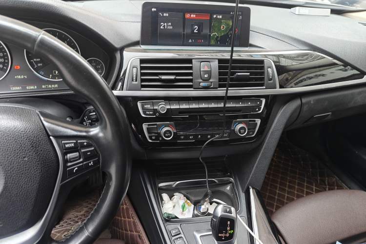 Used BMW 3 Series 2019 320Li Fashion Model Audio And AC Panel