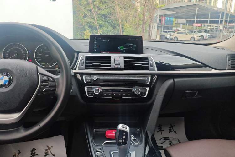 Used BMW 3 Series 2019 320Li Fashion Model Audio And AC Panel