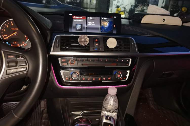 Used BMW 3 Series 2019 320Li Fashion Model Audio And AC Panel
