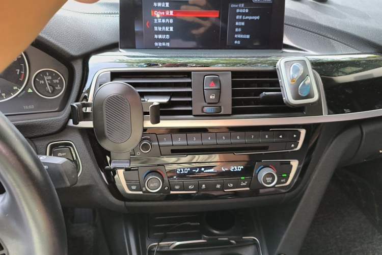 Used BMW 3 Series 2019 320Li Fashion Model Audio And AC Panel