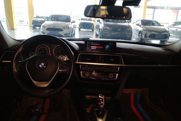 Used BMW 3 Series 2019 320Li Fashion Model Center Console