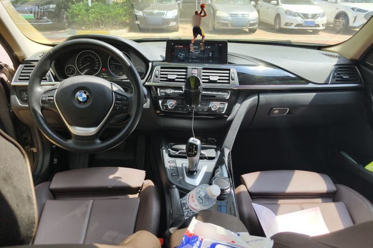 Used BMW 3 Series 2019 320Li Fashion Model Center Console