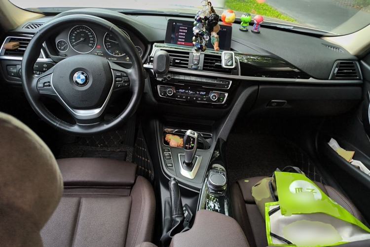 Used BMW 3 Series 2019 320Li Fashion Model Center Console