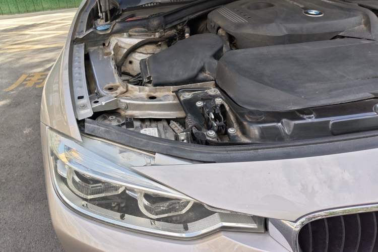 Used BMW 3 Series 2019 320Li Fashion Model Engine Bay Right