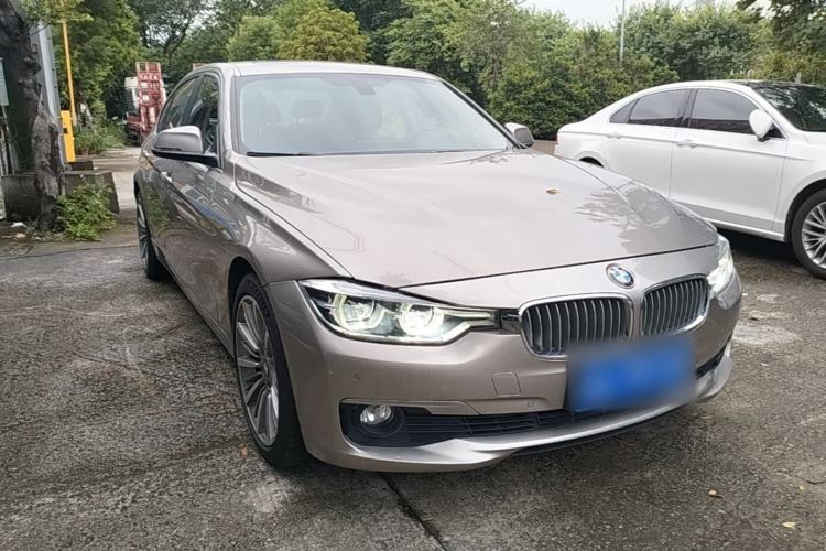Used BMW 3 Series 2019 320Li Fashion Model Front Right 45 Deg