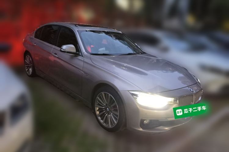 Used BMW 3 Series 2019 320Li Fashion Model Front Right 45 Deg