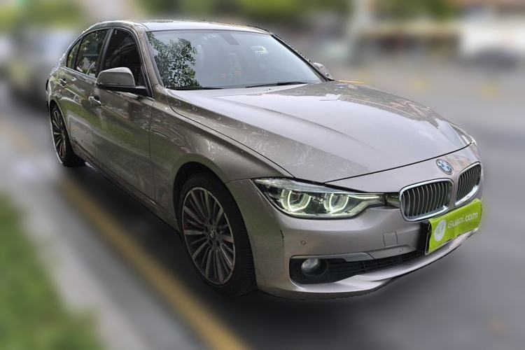 Used BMW 3 Series 2019 320Li Fashion Model Front Right 45 Deg