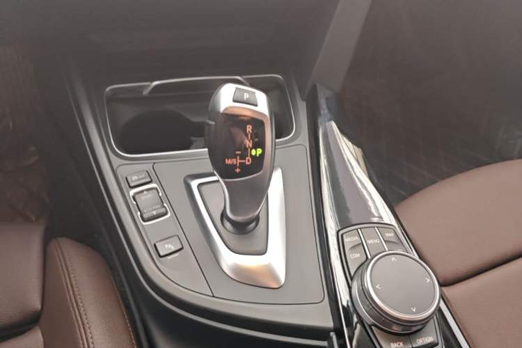 Used BMW 3 Series 2019 320Li Fashion Model Gear Lever