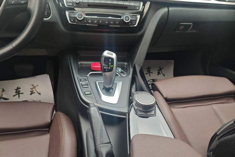 Used BMW 3 Series 2019 320Li Fashion Model Gear Lever