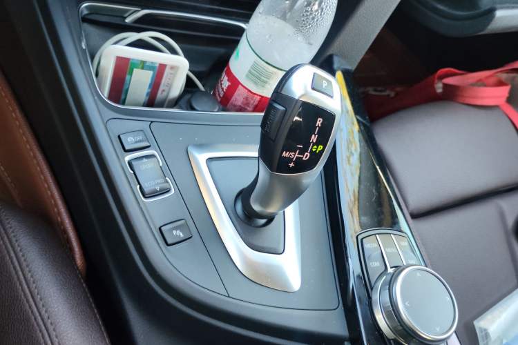 Used BMW 3 Series 2019 320Li Fashion Model Gear Lever