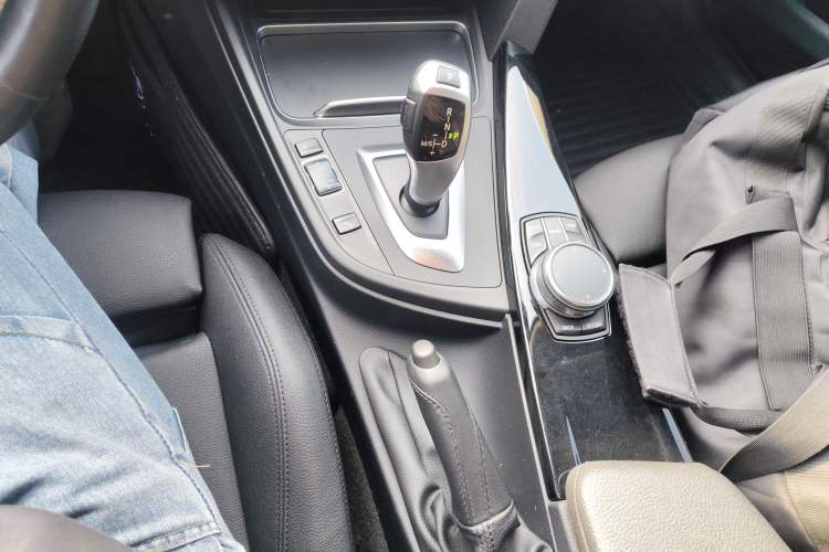 Used BMW 3 Series 2019 320Li Fashion Model Gear Lever