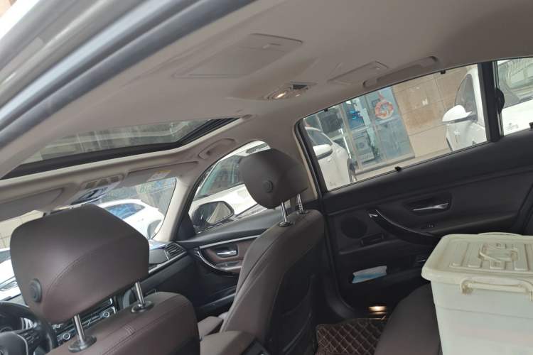 Used BMW 3 Series 2019 320Li Fashion Model Headliner