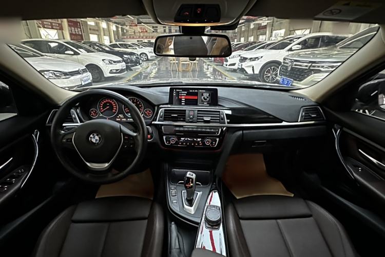 Used BMW 3 Series 2019 320Li Fashion Model Interior 1