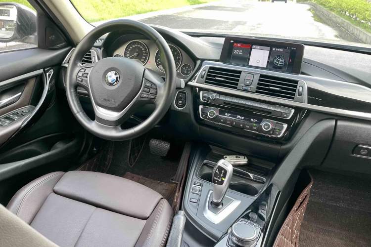Used BMW 3 Series 2019 320Li Fashion Model Interior 10