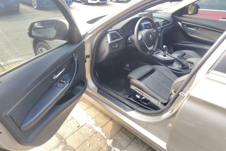 Used BMW 3 Series 2019 320Li Fashion Model Interior 3