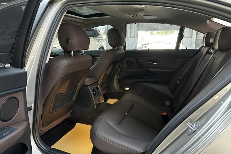 Used BMW 3 Series 2019 320Li Fashion Model Interior 4