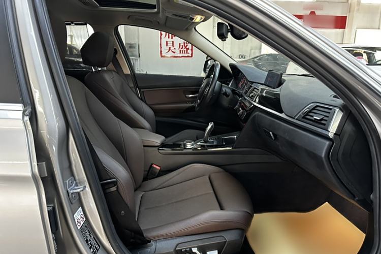 Used BMW 3 Series 2019 320Li Fashion Model Interior 6