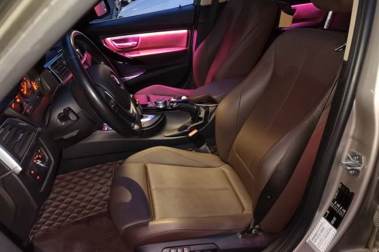 Used BMW 3 Series 2019 320Li Fashion Model Left Front Seat