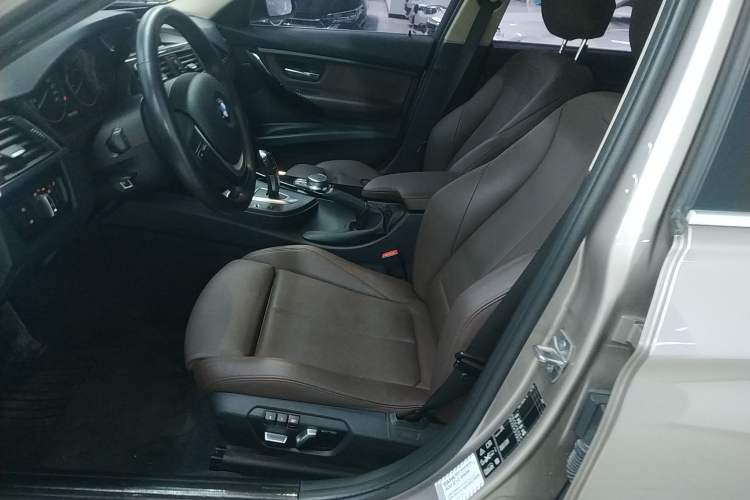 Used BMW 3 Series 2019 320Li xDrive Fashion Model Left Front Seat