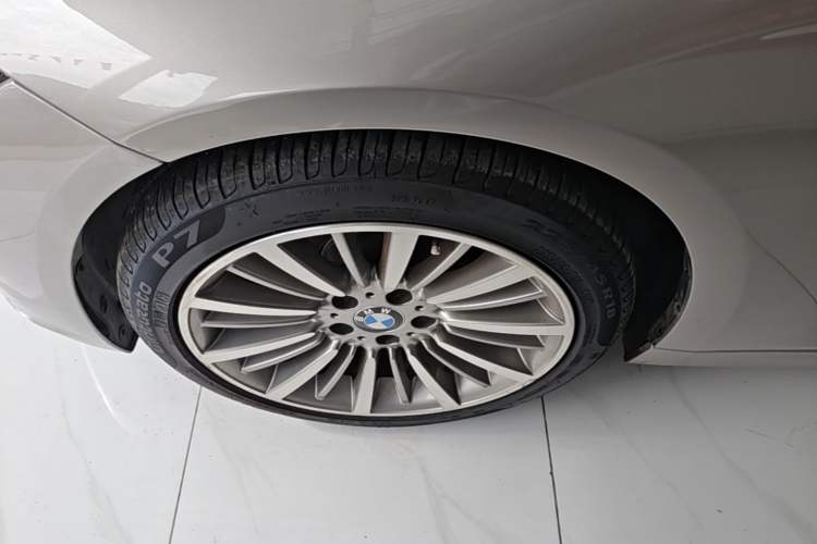 Used BMW 3 Series 2019 320Li Fashion Model Left Front Wheel Hub