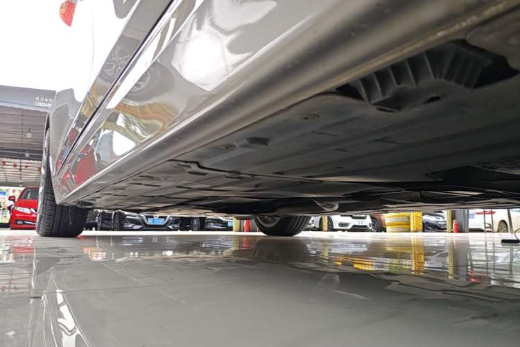 Used BMW 3 Series 2019 320Li Fashion Model Left Side Sill